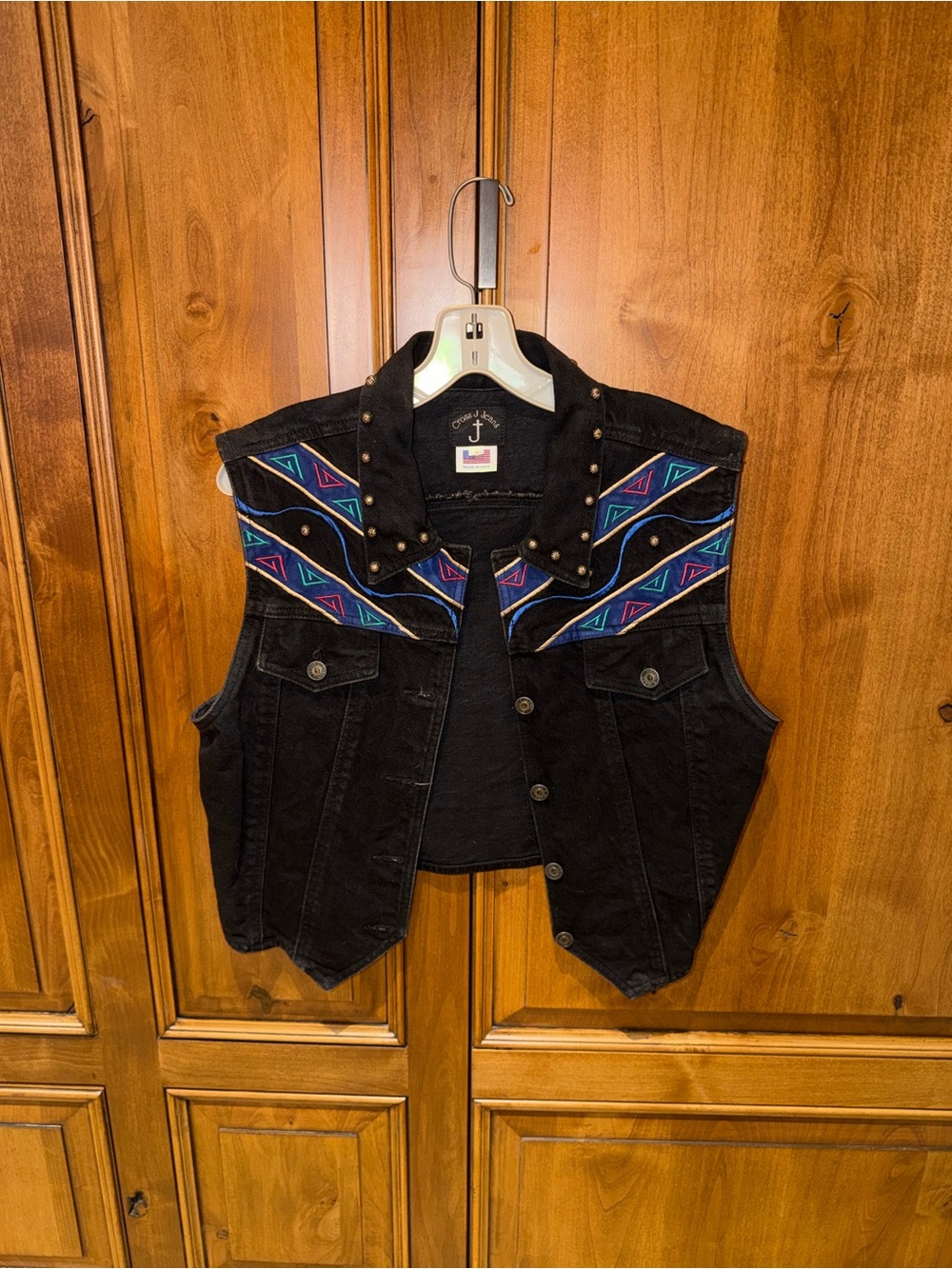 Stud-Trim Black Denim Vest with Geometric Embroidery